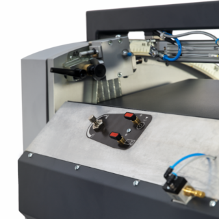 DC 550 PB –  آلات المنشار الميتري ذات الرأس المزدوج