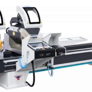 DC 421 PBS – ماكينة منشار ميتري مزدوجة الرأس (أوتوماتيكية بالكامل)