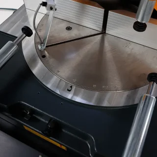 ماكينة القطع السفلية ACK 420 S