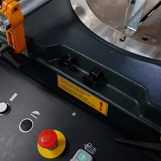 ماكينة القطع السفلية ACK 420 S