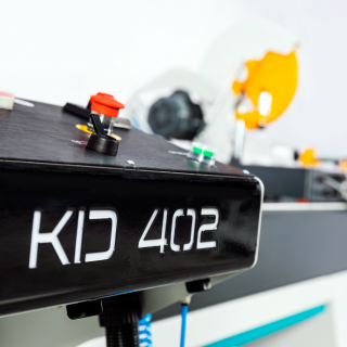 KD 402 S – آلة قطع الرأس المزدوج