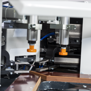 KP 130 CNC – CNC Otomatik Köşe Presi