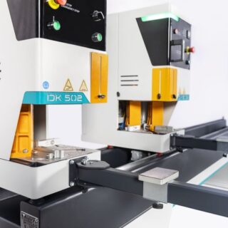 DK 502 – PVC Çift Köşe Kaynak Makinesi